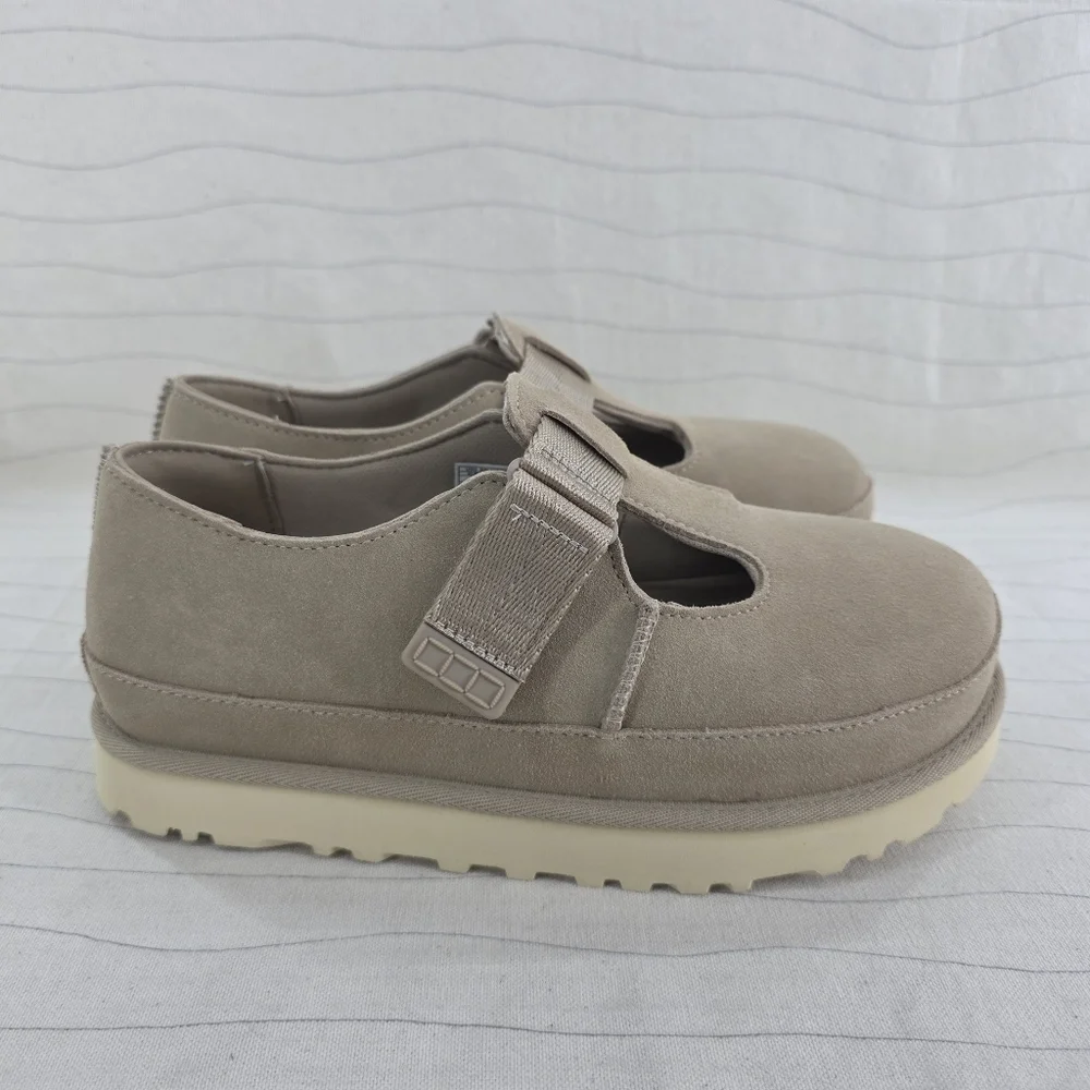 UGG Womens Goldenstar Mary Jane Beige Suede Platform Shoes 1171506 Size 7.5